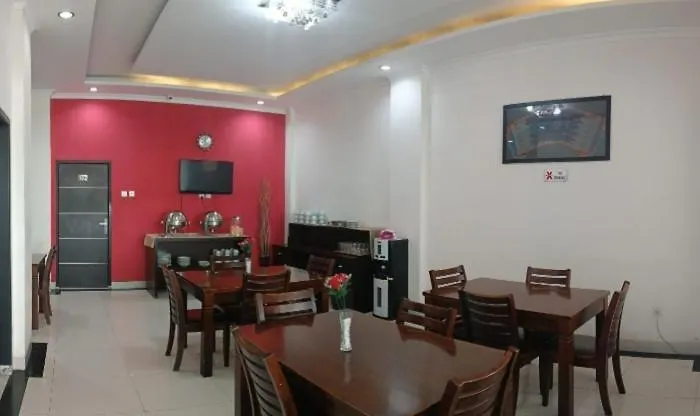 Khariz Hotel