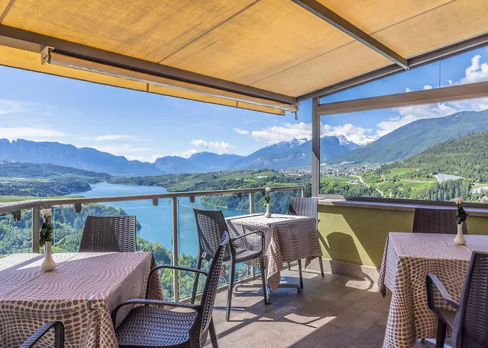 Viridis Hotel
