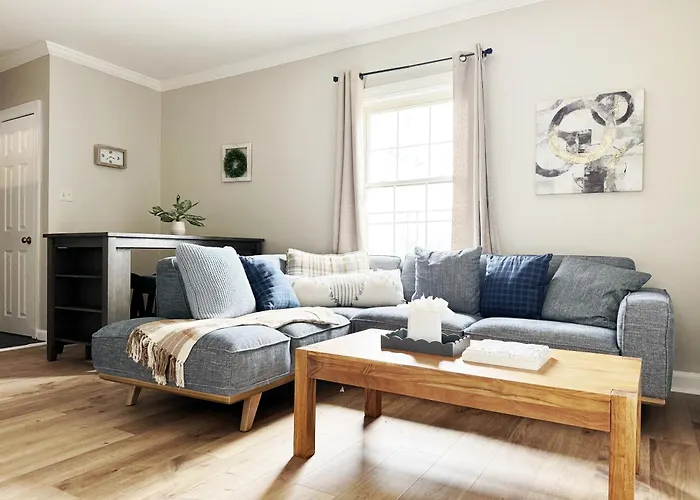 Spring Street Suites