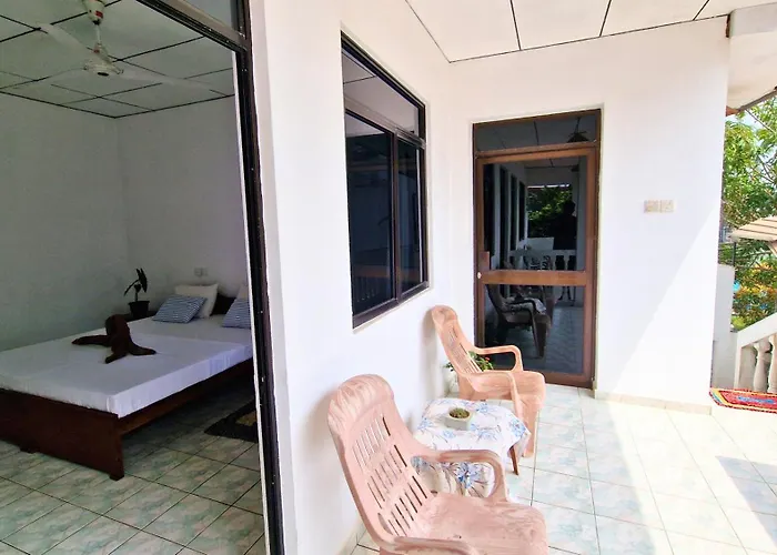 E & C Guesthouse