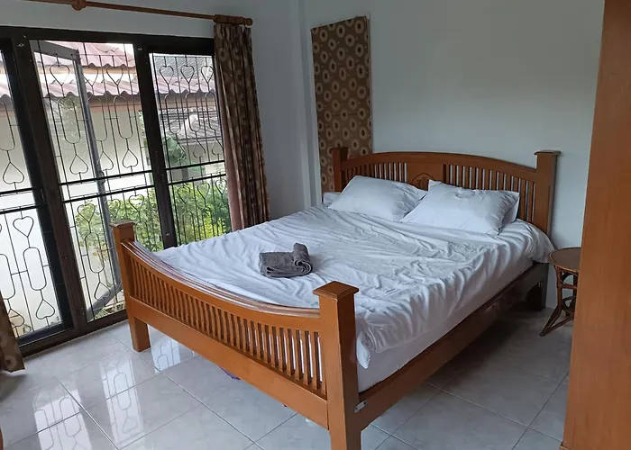 Tongs Hotel