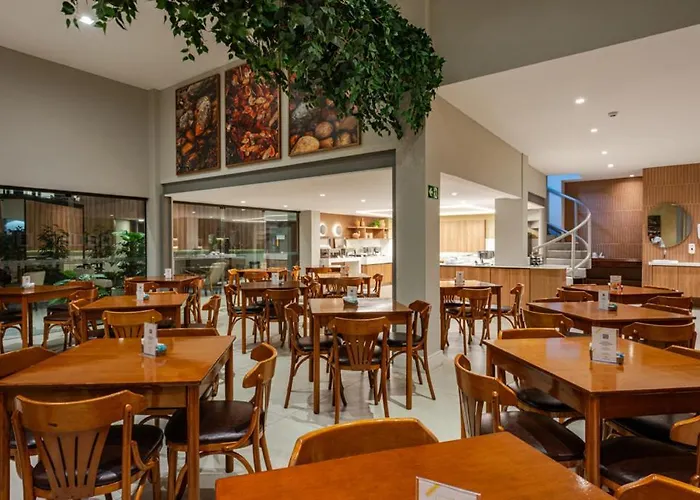 Malibu Plaza Hotel