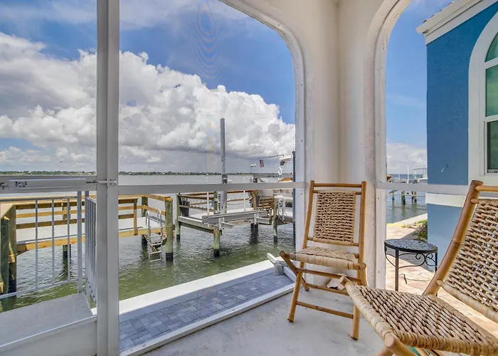 Waterfront Nettles Island Beach House: Pool Access