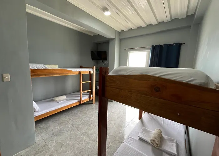 Golden Sunset Inn