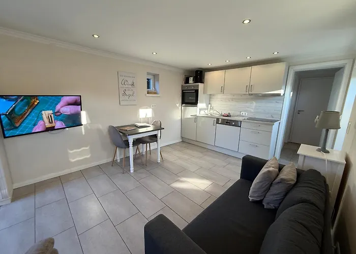 Ferienwohnung „De Peerstall“ mit Fahrrädern, Husum