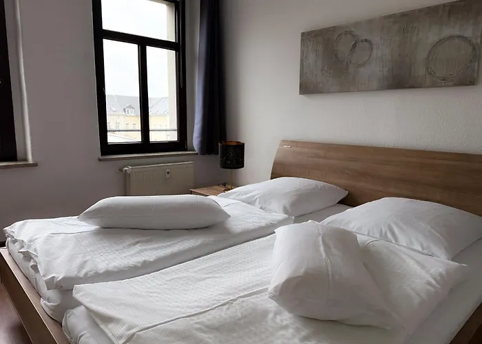 Alexxanders Apartments & Studios