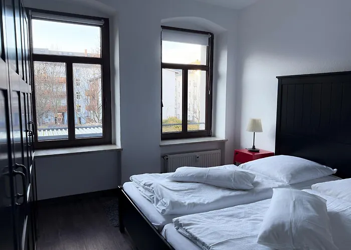 Alexxanders Apartments & Studios