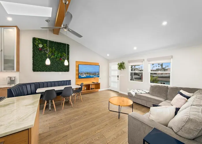 Modern Newly Renovated 2Br Apt In Heart Of Ocean Beach
