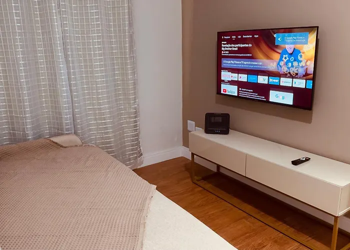 Apto no Centro, com Ar Condicionado e Lava e Seca