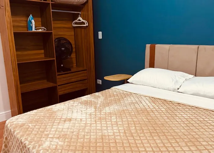 Apto no Centro, com Ar Condicionado e Lava e Seca