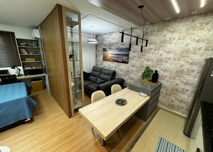 Studio completo e bem localizado