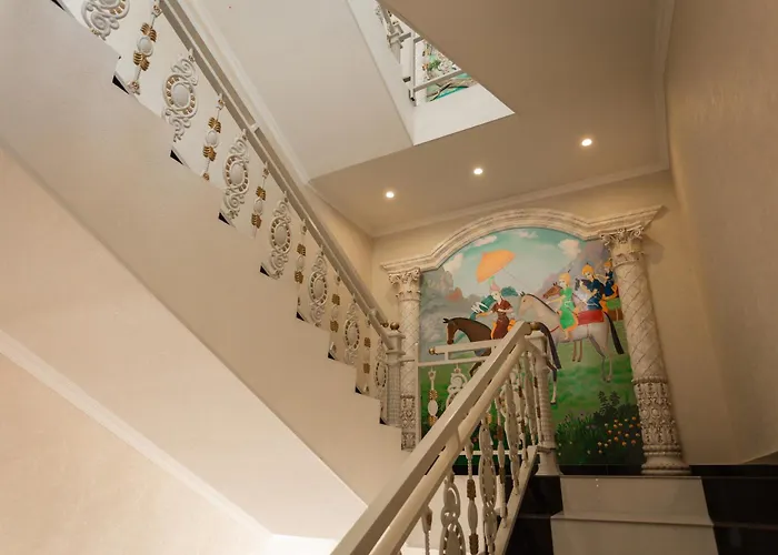 Diyor Hotel
