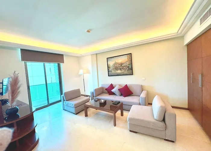 King Suites Hotel