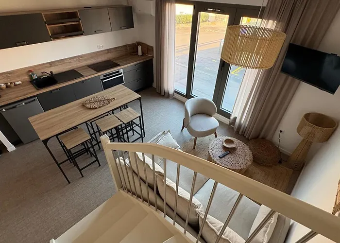 Logis- Hotel De La Baie De Wissant & Appartements