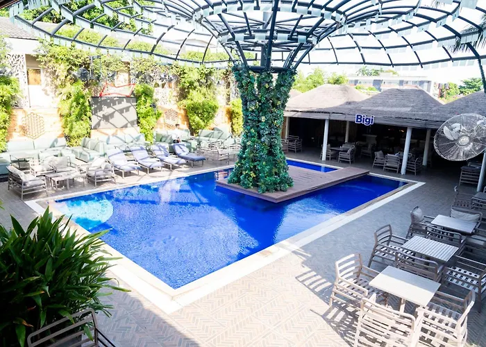 The Blowfish Hotel