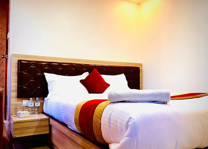 Chris Bed And Breakfast By Hostmandu