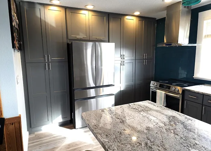 Amazing Ocean View-Newly Renovated Modern Oasis