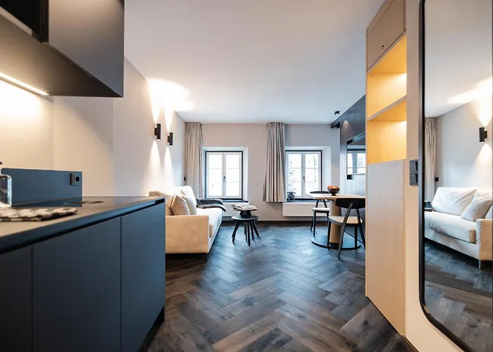 Schwarzer Adler - Concept Living