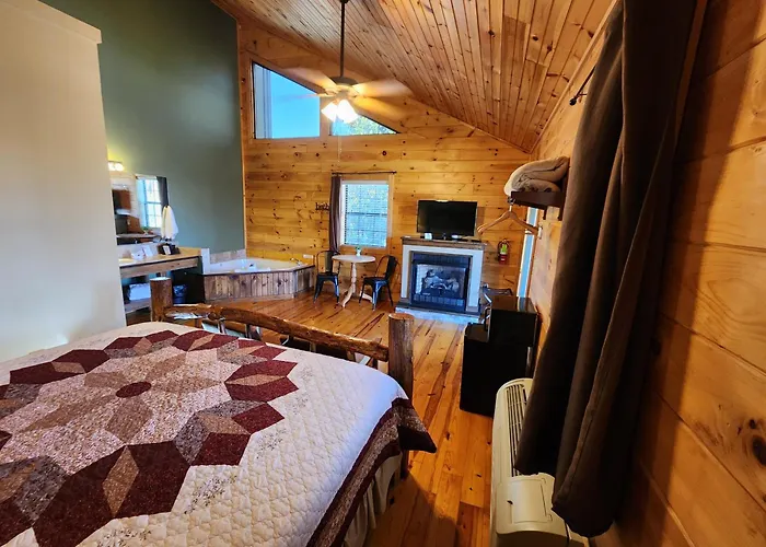 Lodge At Tellico