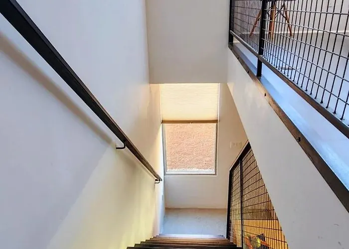 Chic Townhome Haven Rooted Downtown