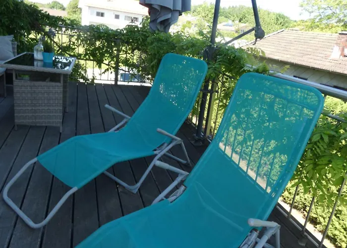 FERIENWOHNUNG LAURA LÄUFERs CHIEMSEE HOLIDAY HOME Gstadt