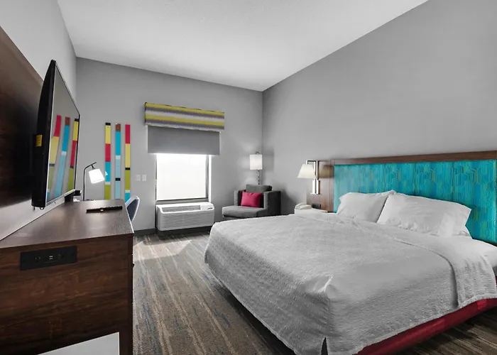 Hampton Inn & Suites Pensacola I-10 N At University Town Plaza