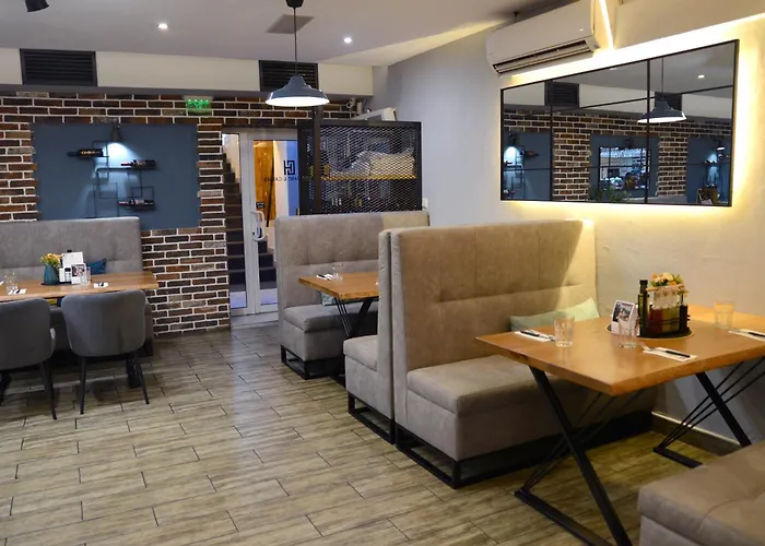 City House Family Hotel & Restaurant