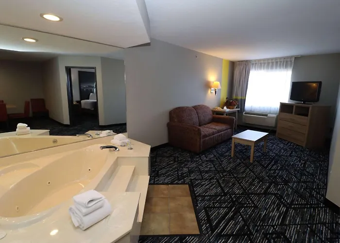 Super 8 By Wyndham Perryville