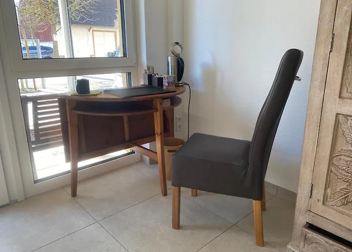 1 Zimmer mit Bad ohne Küche, 1 Person, 15 qm, direkt an der Aach