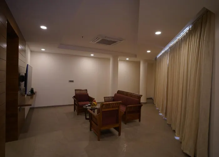 Hotel Sastha Grand