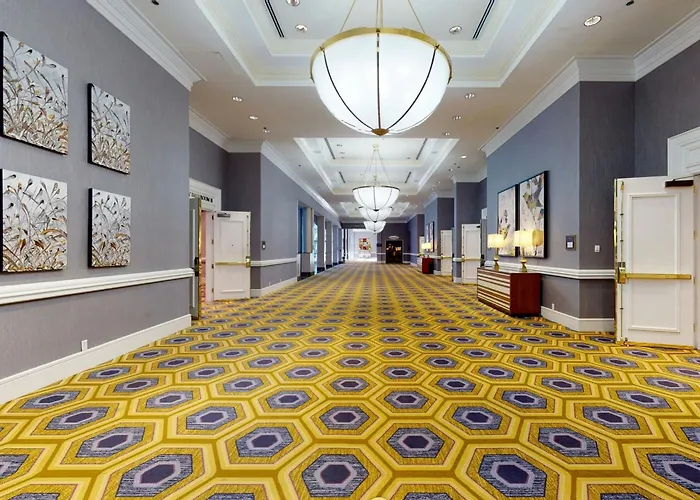 Renaissance Dallas North Hotel