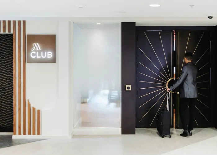 New York Marriott Marquis