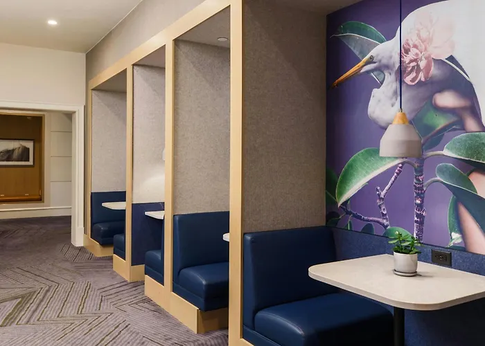 Renaissance Meadowlands Hotel