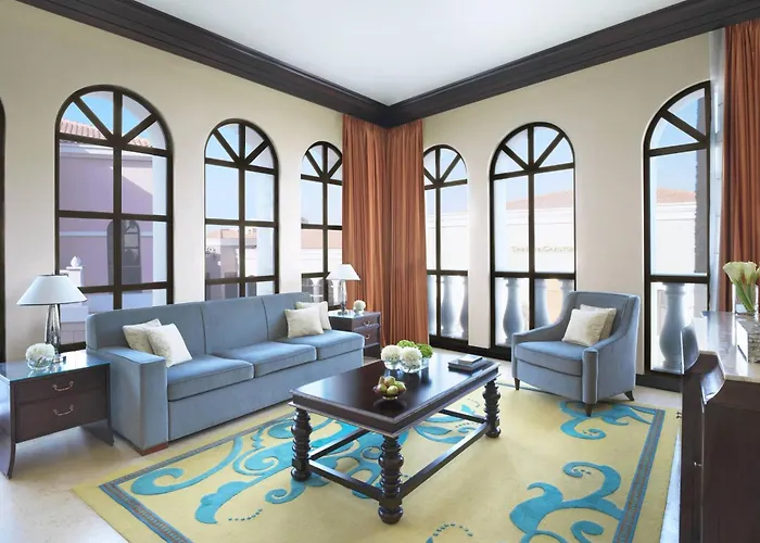The Ritz-Carlton Abu Dhabi, Grand Canal
