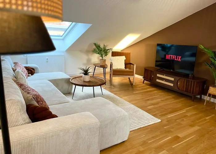 2-Zimmer Apartment - Zentral über den Dächern von Aschaffenburg - 5 min vom HBF - Gegenüber City Galerie