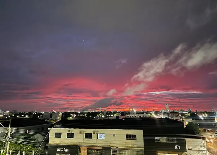 Apartamento amplo e bem localizado