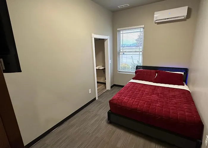 Willow E-Hotel