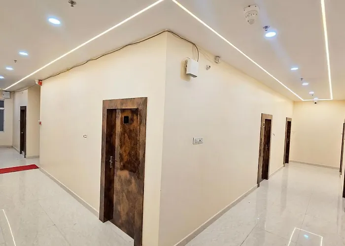 Ojas Royale - Banquet And Hotel