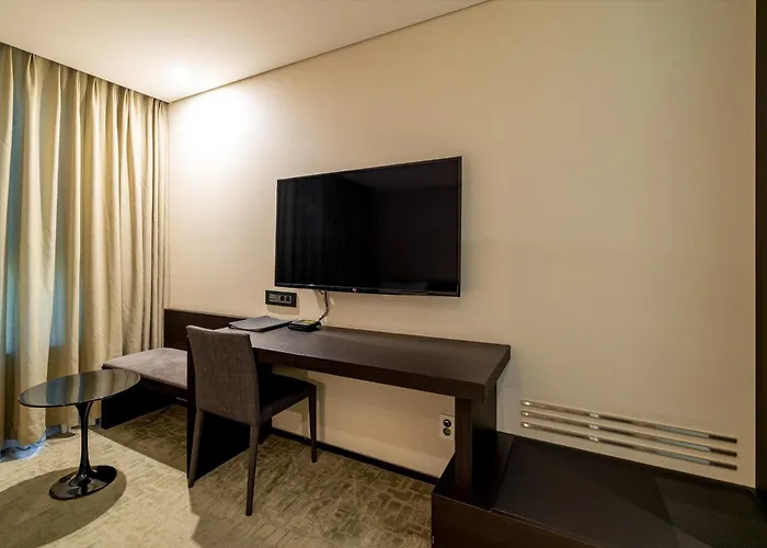 The Sky Hotel Cheon An