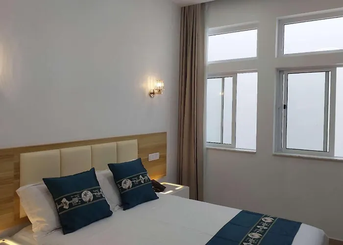 Lily Holiday Hotel