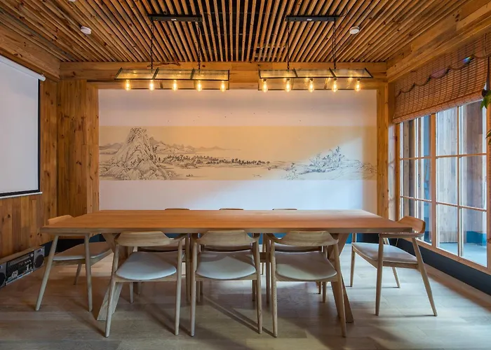 Kaichen Puju Hot Spring Village Resort Hotel