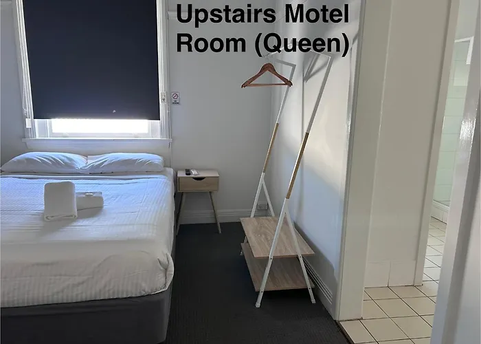 Australian Hotel Motel Yass