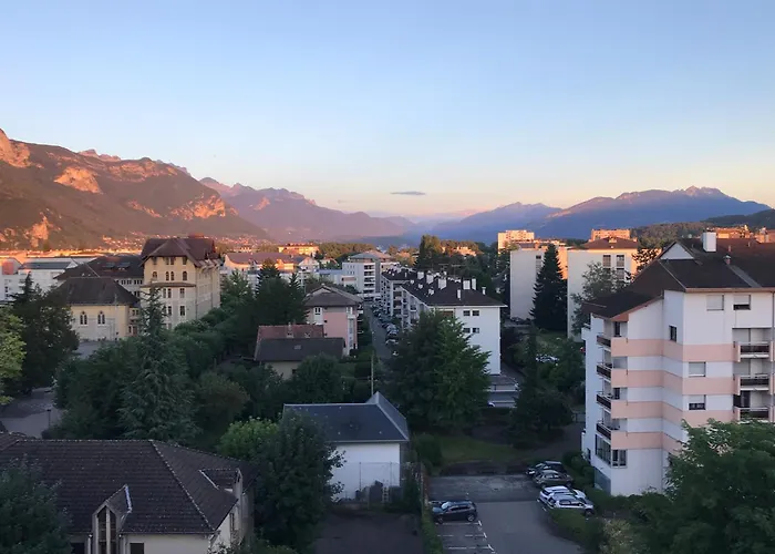Panorama Stay, Pool, Balcony And Mountain View