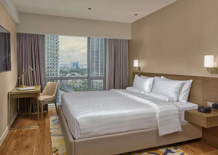 Amira Luxury At Novotel Suites Manila Near Makati And Bgc