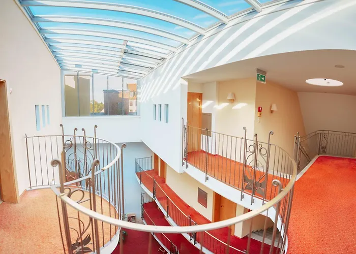 Penthouse mit Whirlpool, Sauna, Dachterrasse und Schwedenofen, air-condition