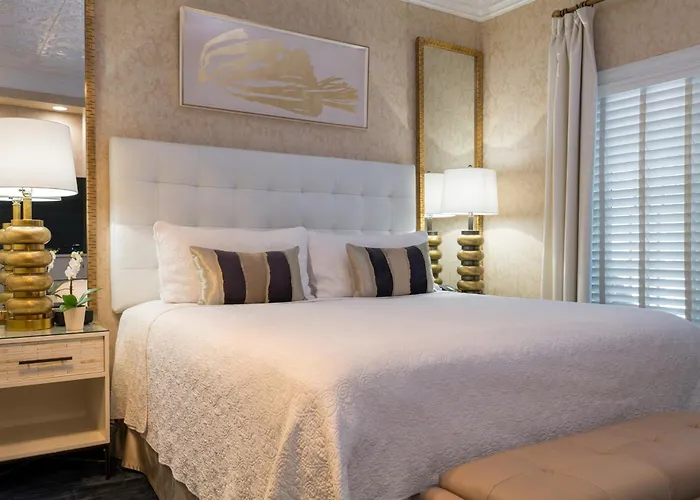 Chateau Inn And Suites