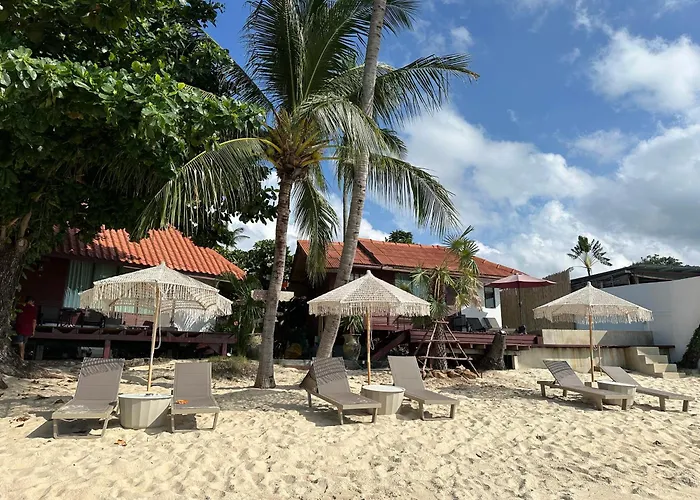 Bangrak Pier Bungalow
