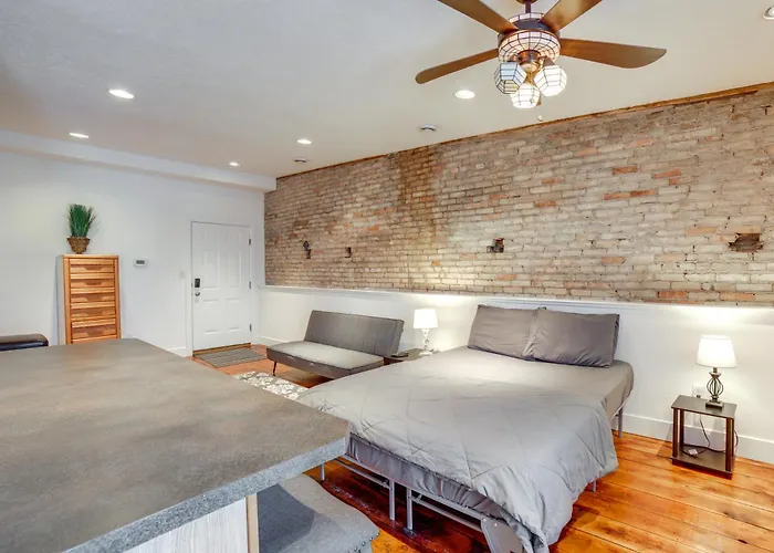 Cozy Lowell Studio ~ 19 Mi To Grand Rapids!