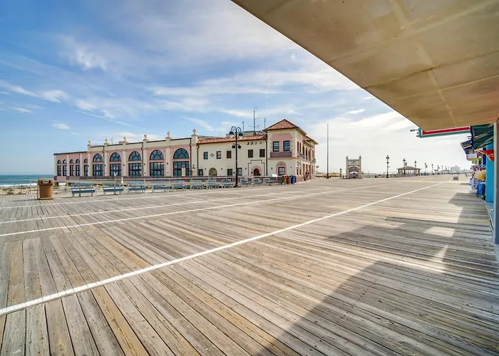 Ocean City Hideaway: Walk To Boardwalk & Beach!