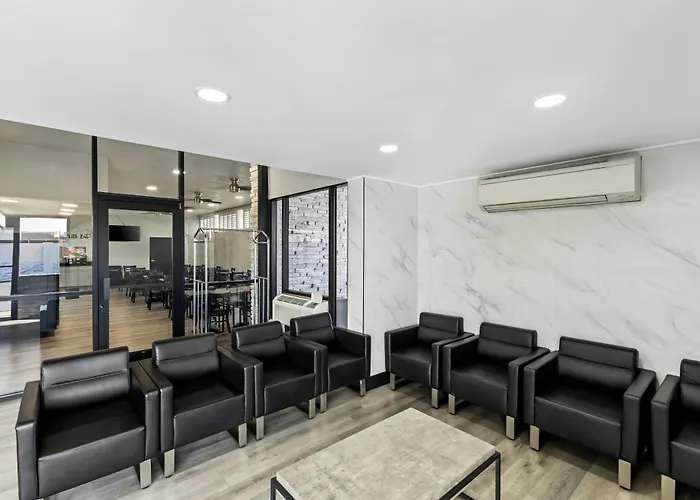 Surestay By Best Western Phoenix Airport